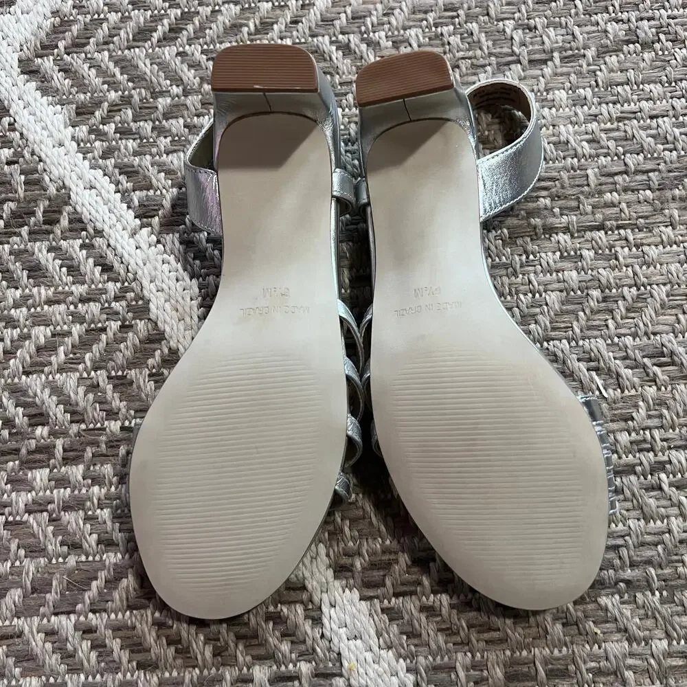 Walking Cradles Silver Sandal Sz 6.5M